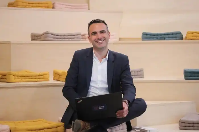 photo portrait de Frédérick marchand CEO de Fruggr