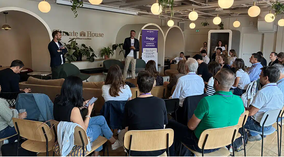 Photo de la conférence prise pendant la journée client Fruggr